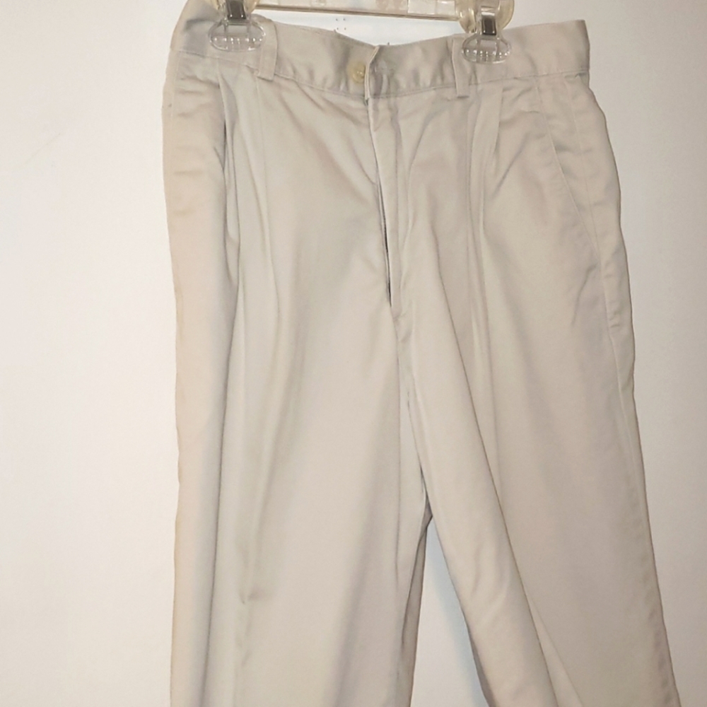 Dockers vintage women's khakis, size 6 Long